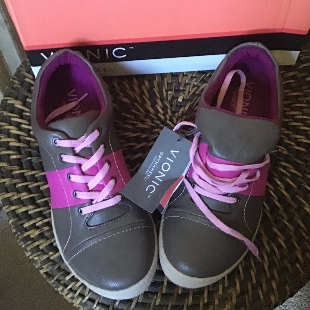 Vionic Tahoe Grey/Pink Shoes